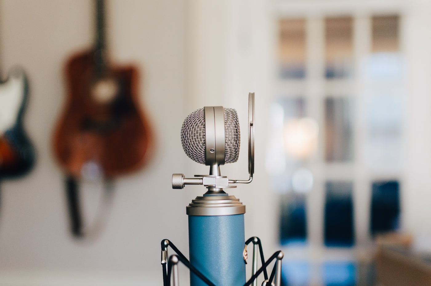 Comparing 10 Different Studio Vocal Microphones