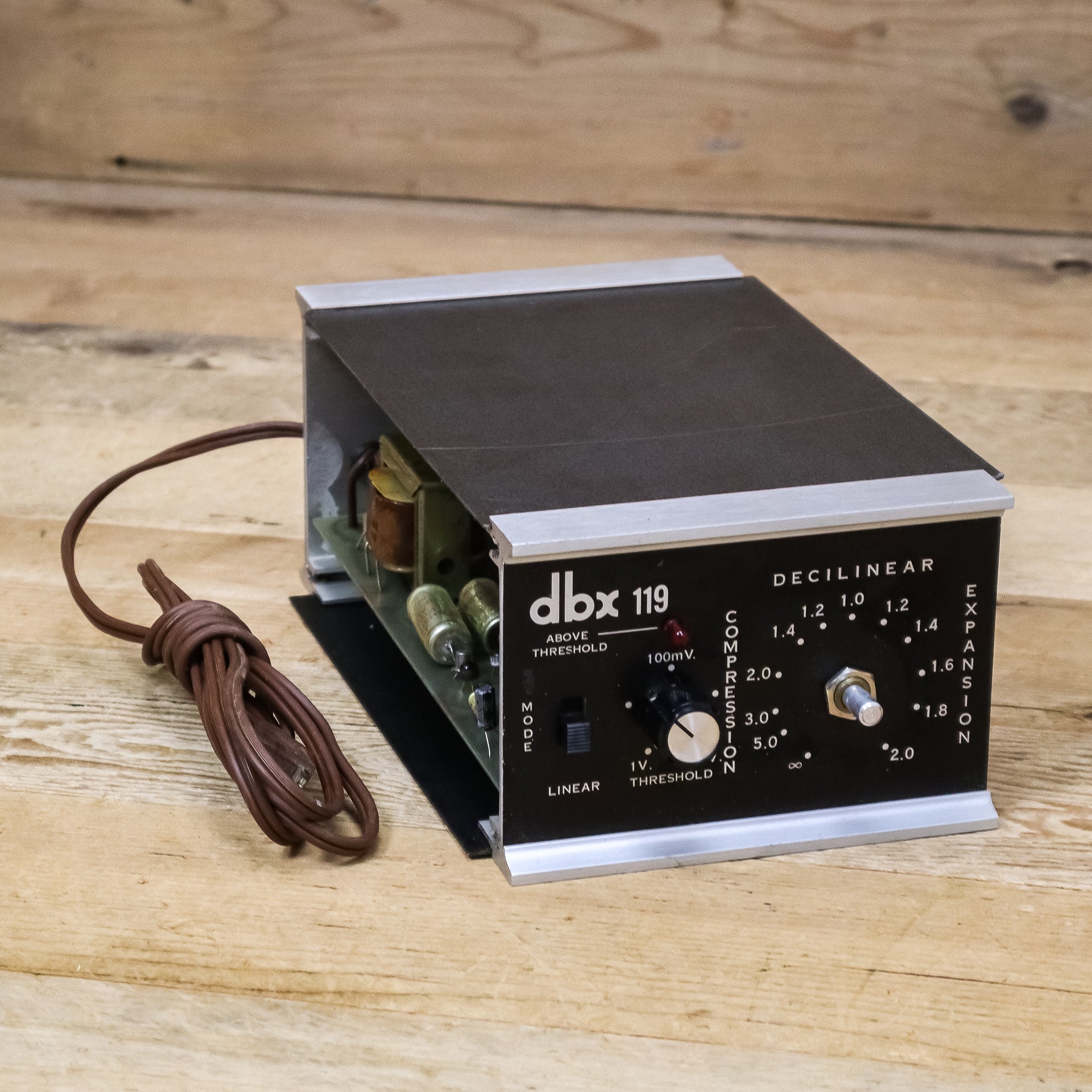 コンバーターとPA卓 PAにおけるミキサーの役割と使い方を音のプロが徹底解説！ | 業務用