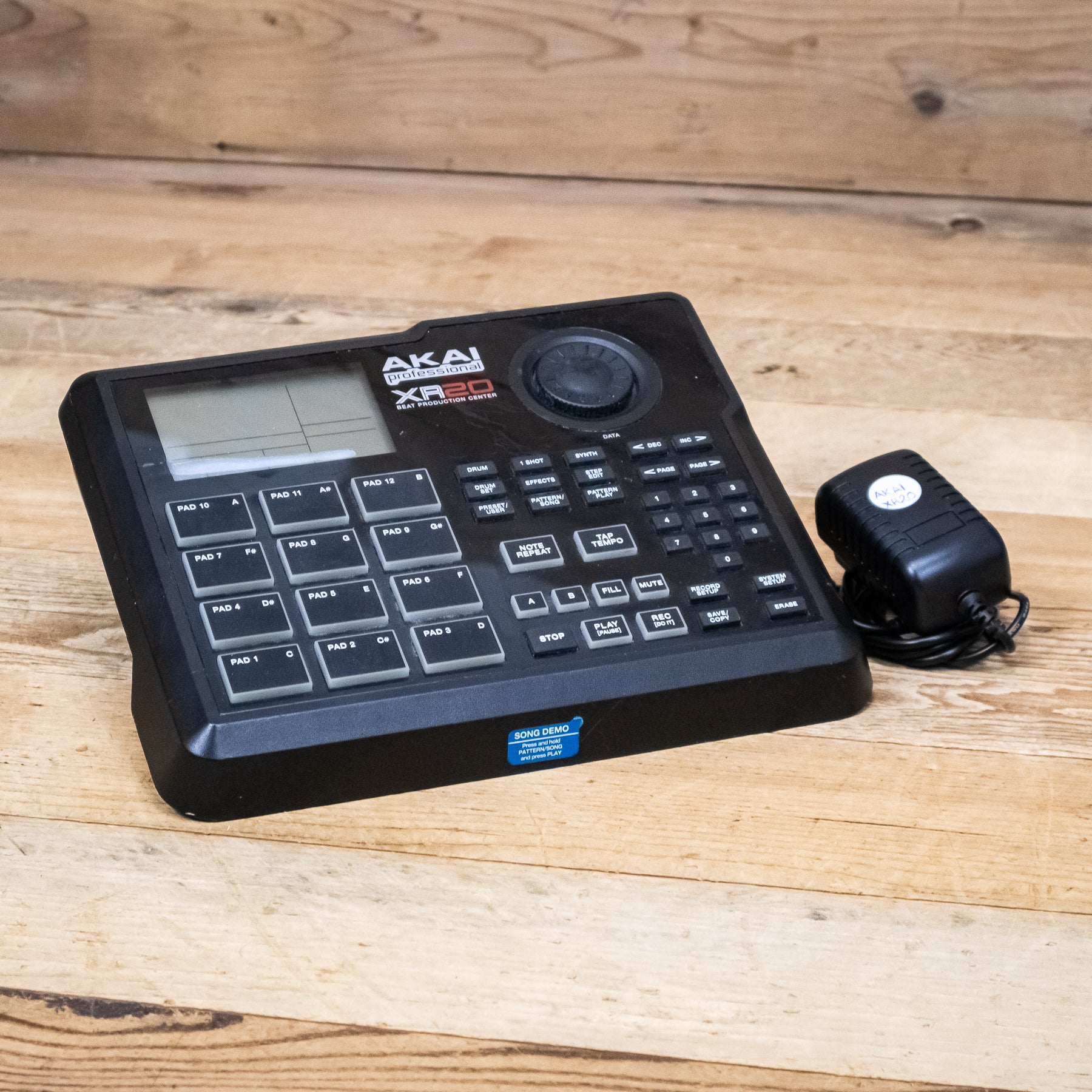 DJ機材 AKAI XR20 BEAT PRODUCTION STATION Akai XR-20 Beat Production Center Drum Machine – Pixel Pro Audio