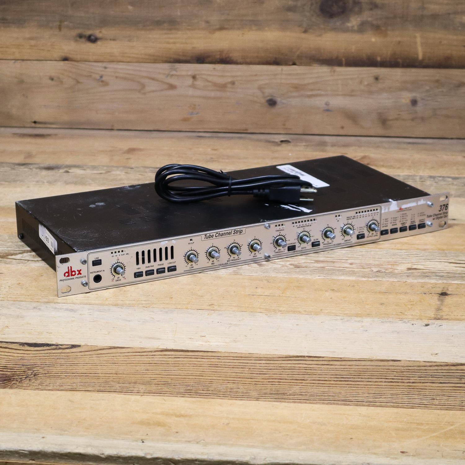 dbx 376 真空管マイクプリアンプ Tube Channel Strip 2001-05-dbx376-2-