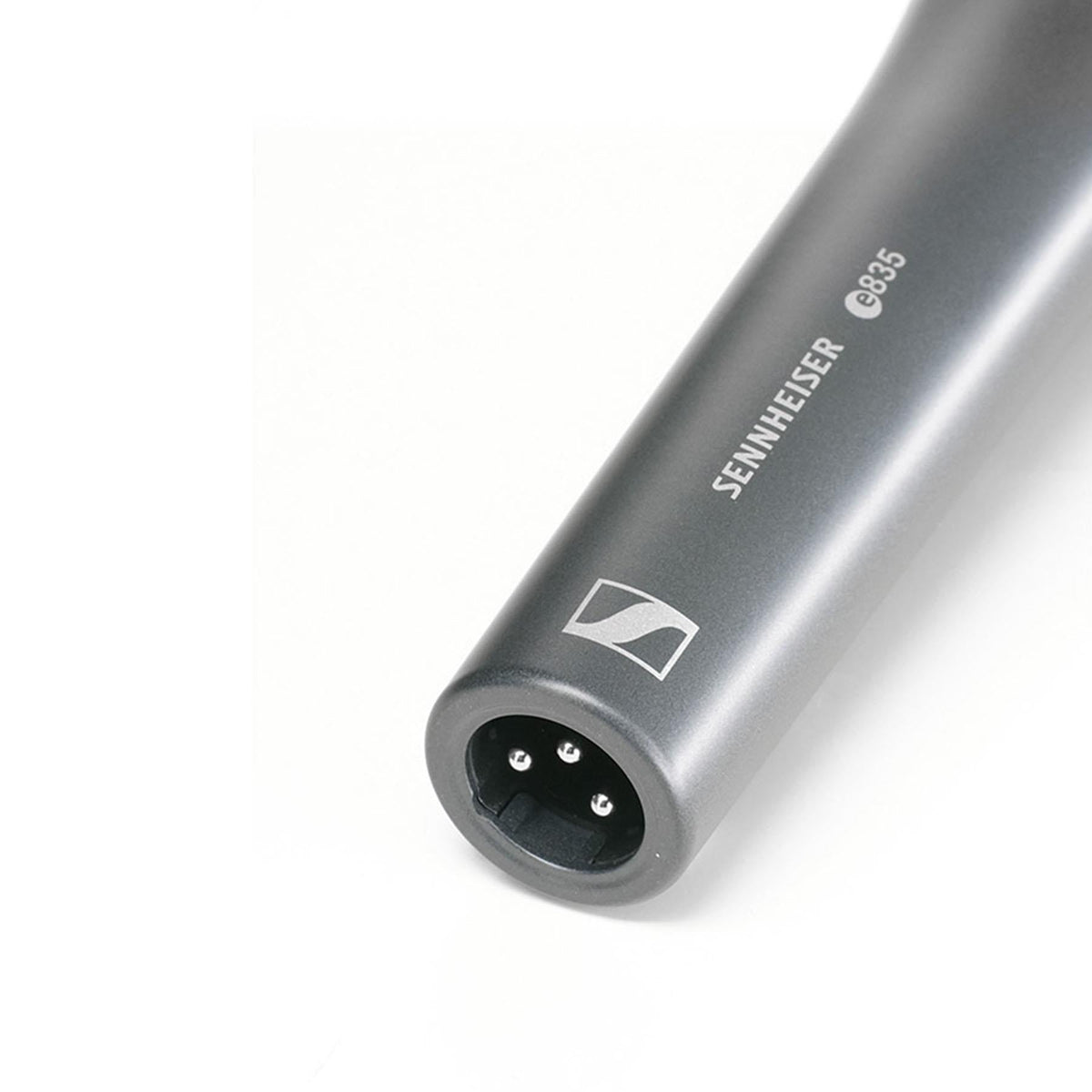 Sennheiser E 835 Mic Bundle with Stands & XLR Cables
