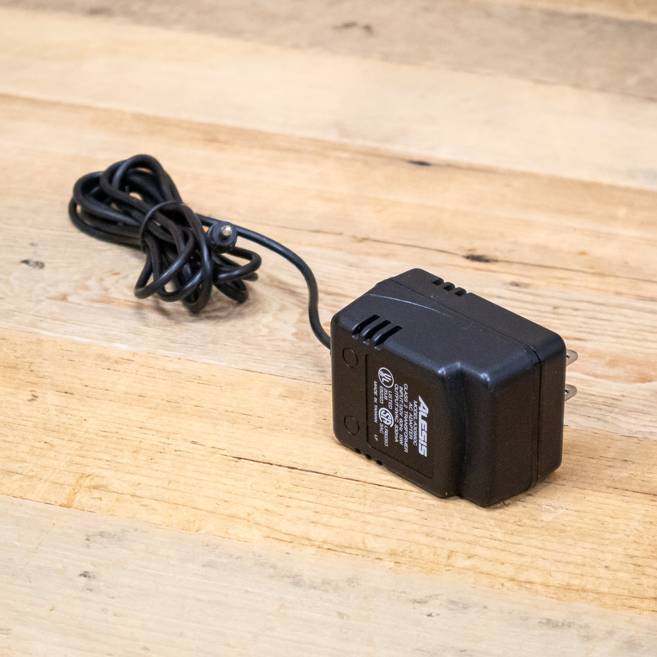 Alesis 1/8" Pin-Style Power Adapter for Micro Series Microverb, MidiVerb II, HR16