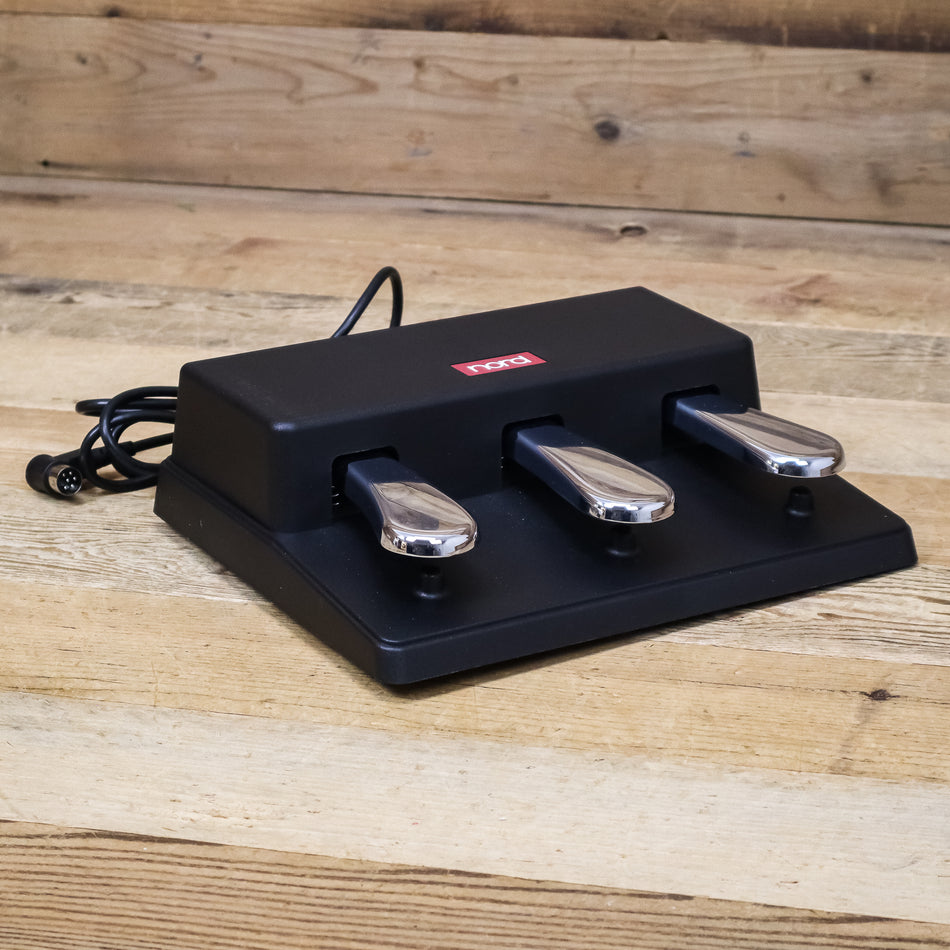 B-Stock Nord Triple Pedal 2 For Stage 4, Grand 2, Piano 6