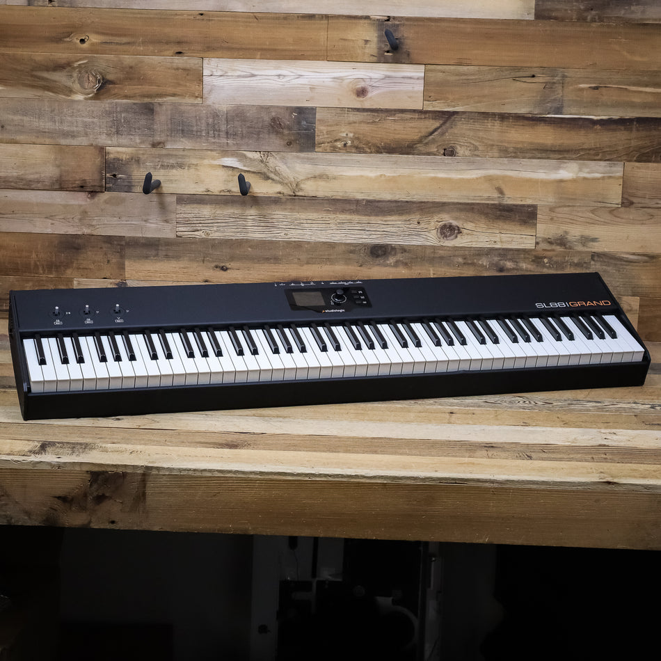 B-Stock Studiologic SL88 Grand 88-Key Graded Hammer Action Keyboard Controller