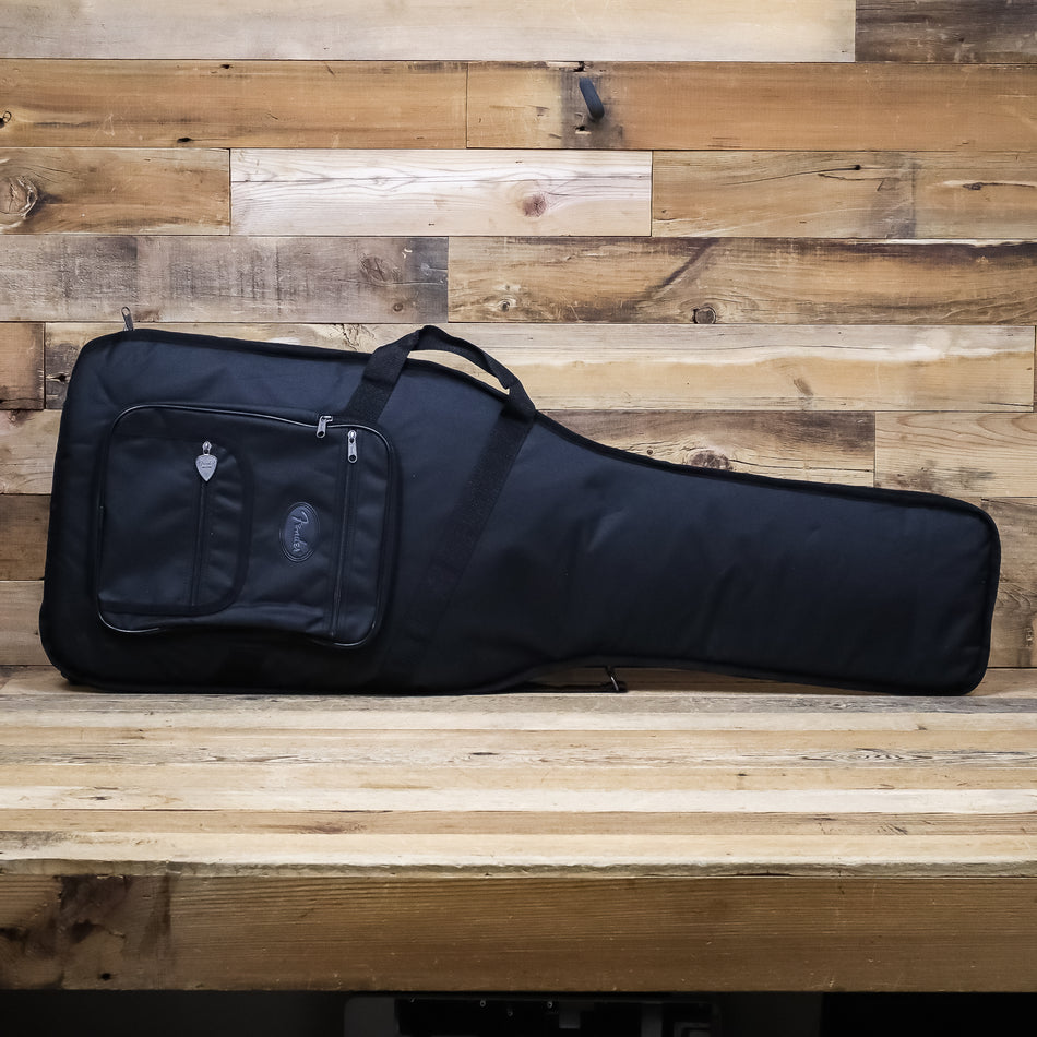 Fender Deluxe Gig Bag for Electric Guitar for Stratocasters/Telecasters, Black (Copy)