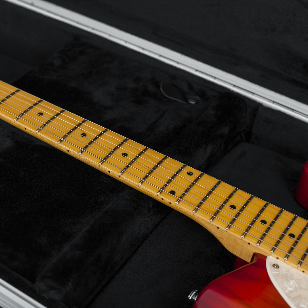 Gator Tour Case for Fender American Stratocaster, Telecaster Electric Guitars