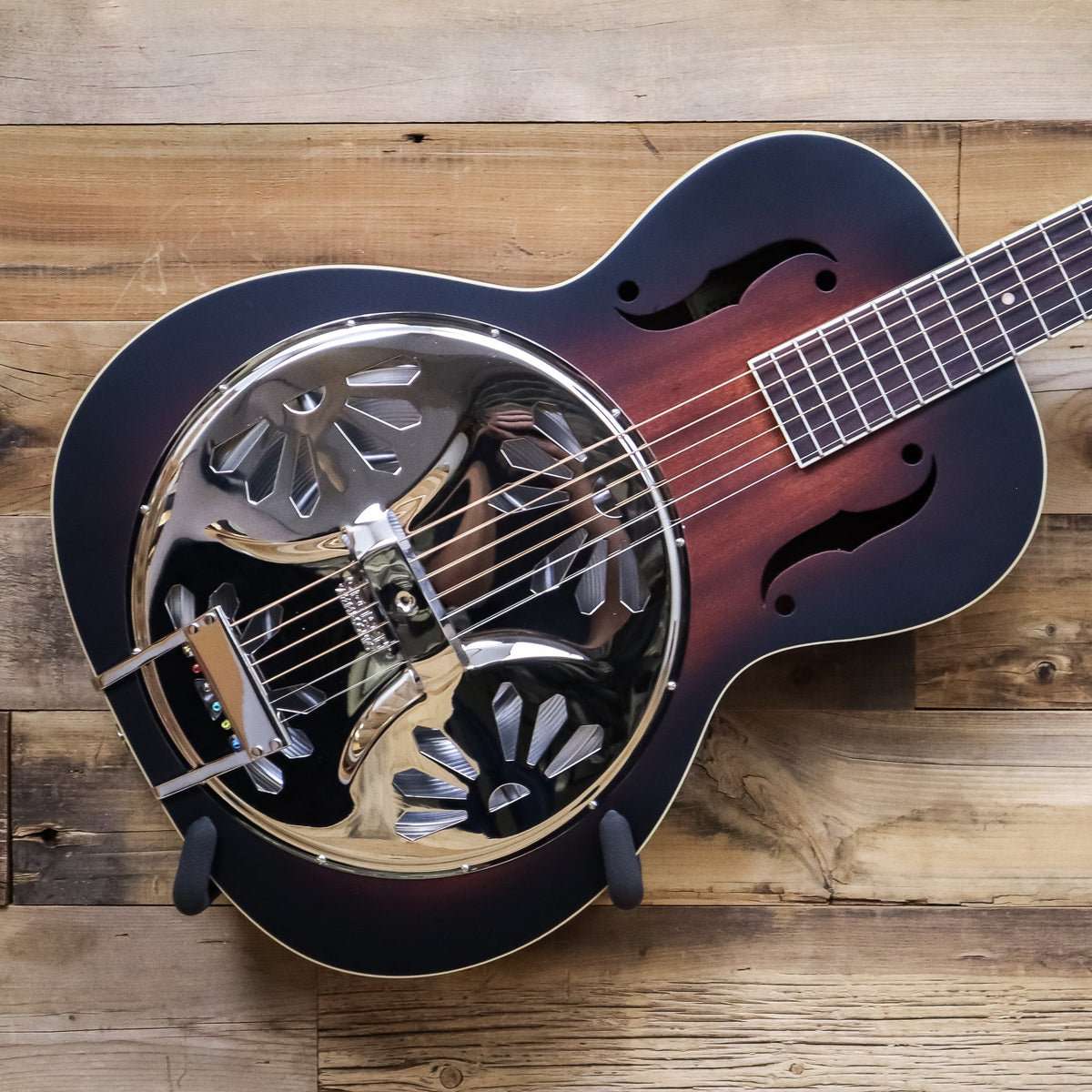 Open Box Gretsch G9220 Bobtail Round-Neck Acoustic-Electric Resonator Guitar, 2-Color Sunburst