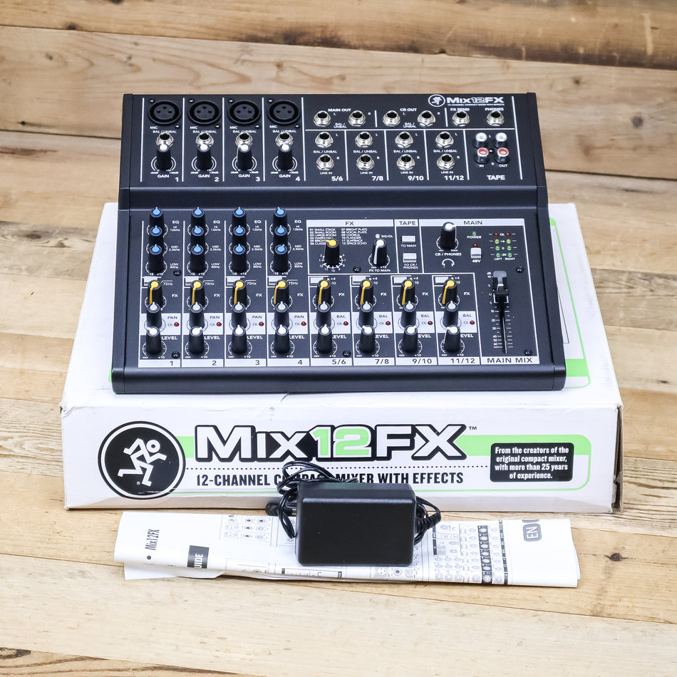 Mackie Mix12FX Compact 12-Channel Mixer with Effects