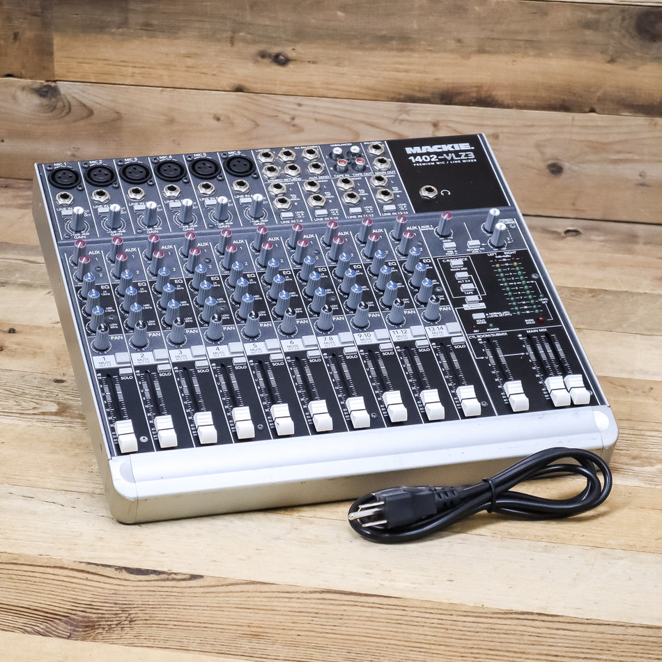 Mackie 1402 VLZ3 Analog Mixing Console