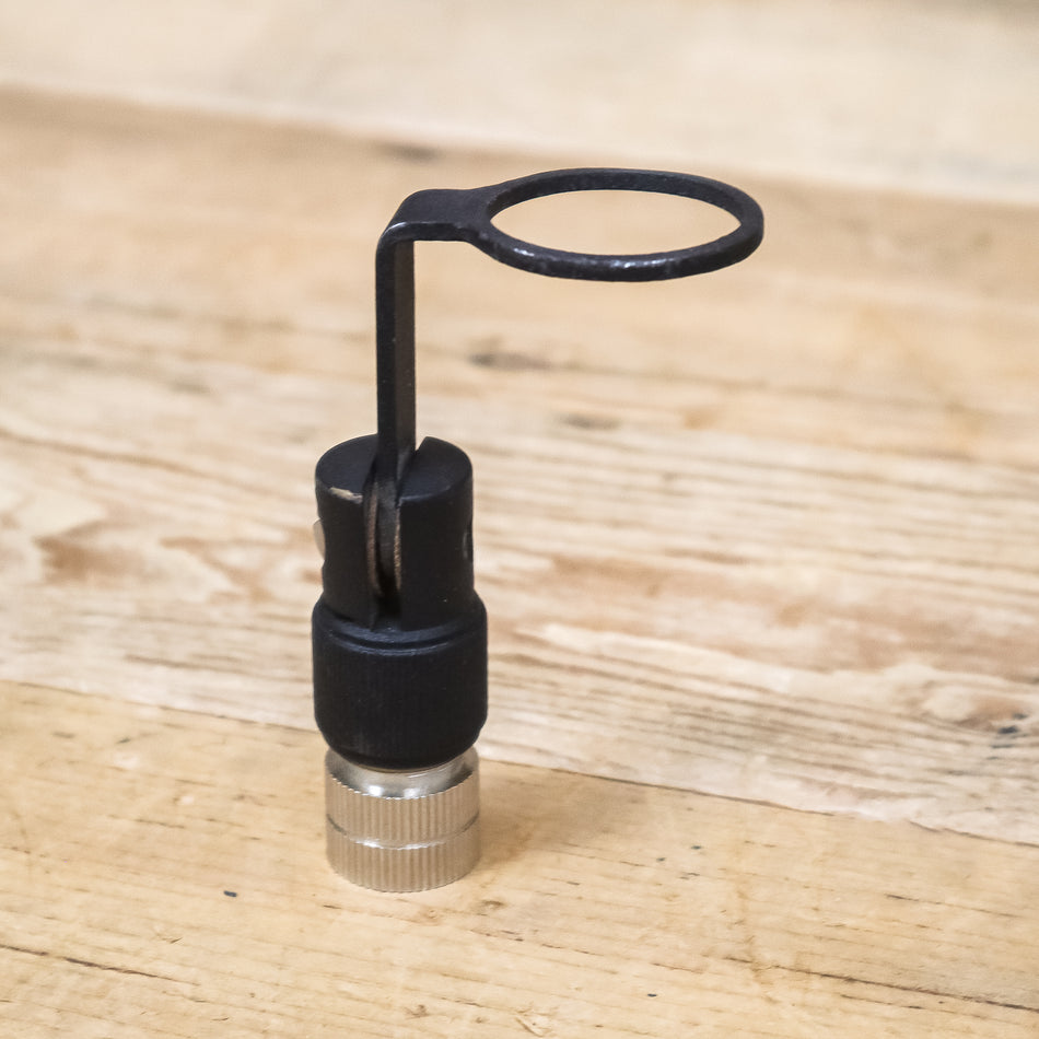 Oktava MK-319 (MK319) Ring-Mount Microphone Stand Adapter Clip