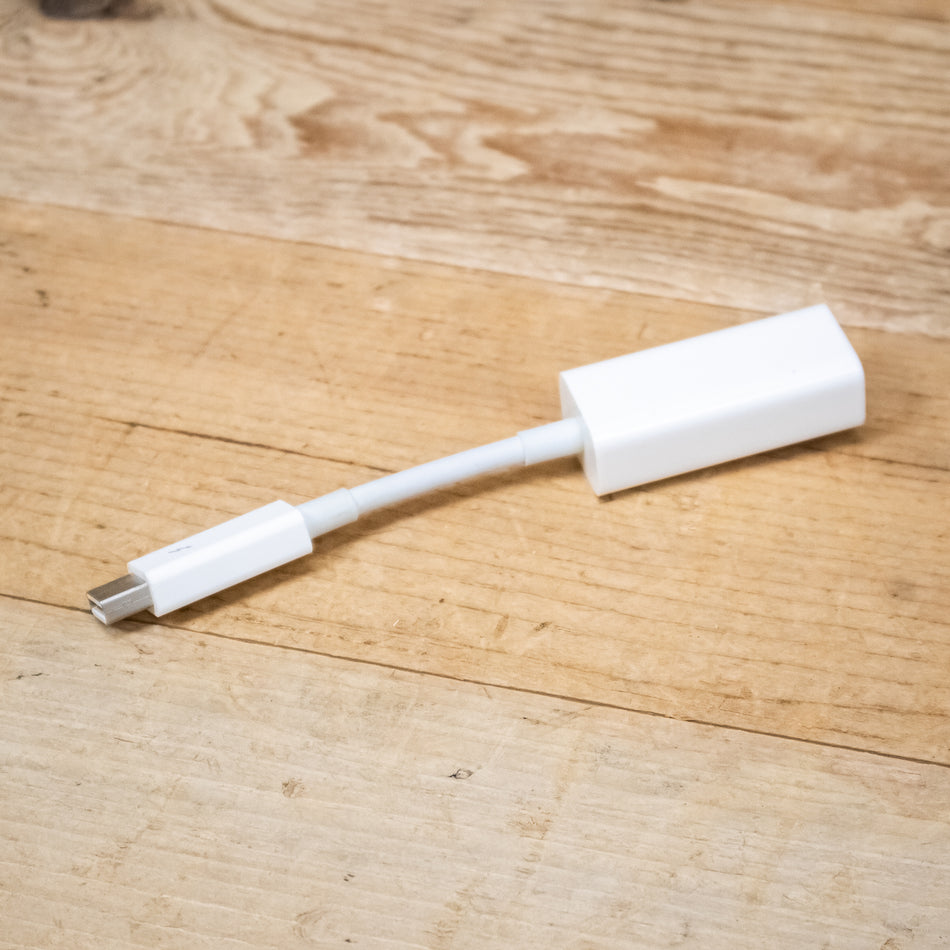 Apple A1463 FireWire 800 to Thunderbolt 2 Adapter