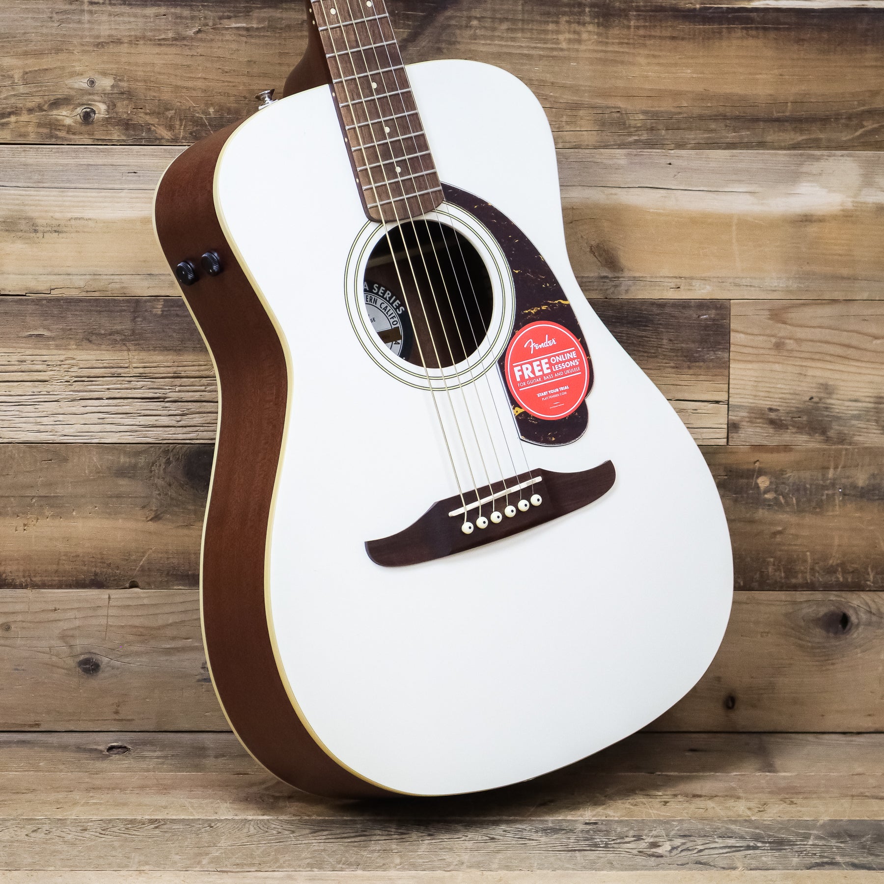 日本に Acoustic-Electric Player Malibu Fender Guitar, White Olympic サーフィン・ボディボード