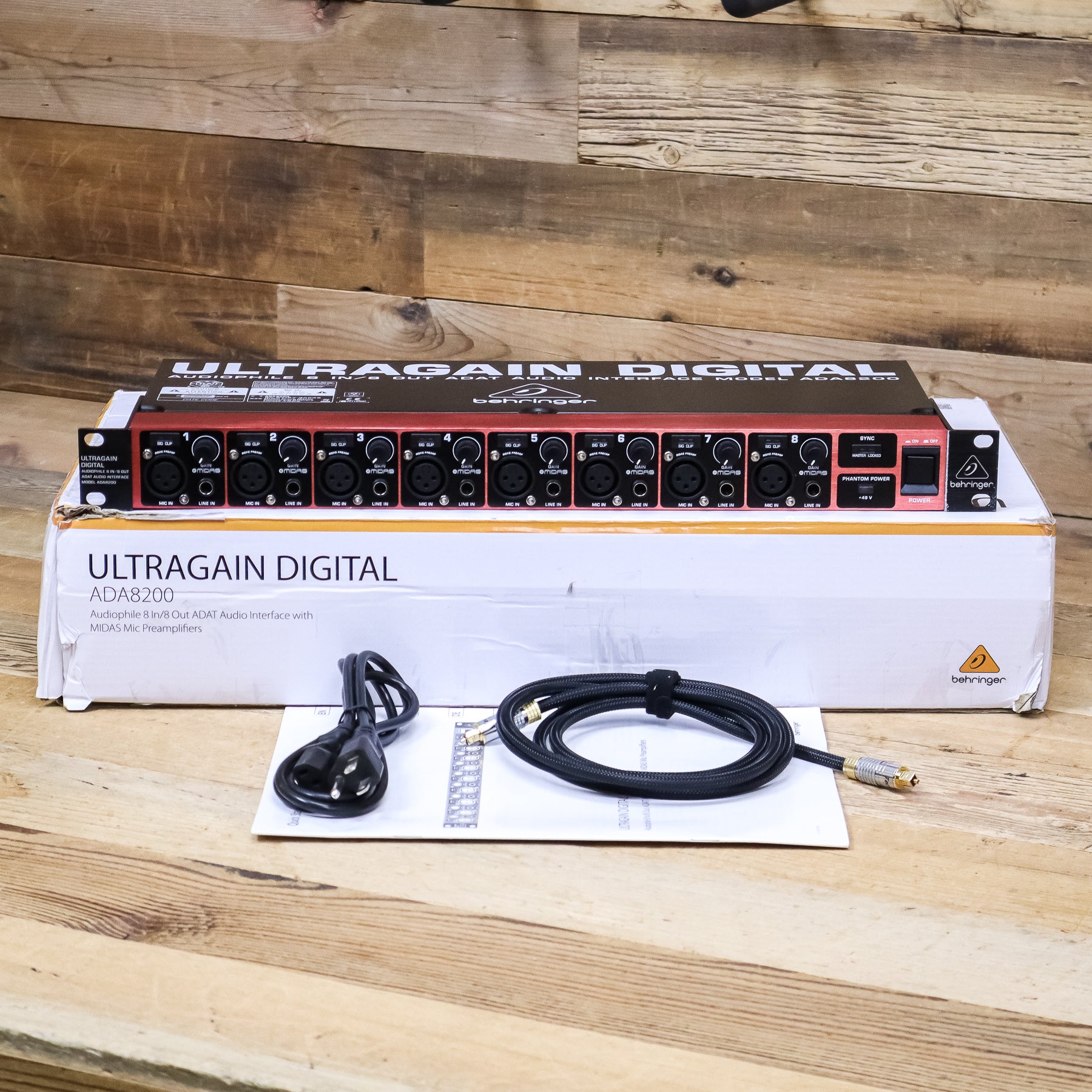 Behringer Ultragain Digital ADA8200 8-Channel ADAT Audio