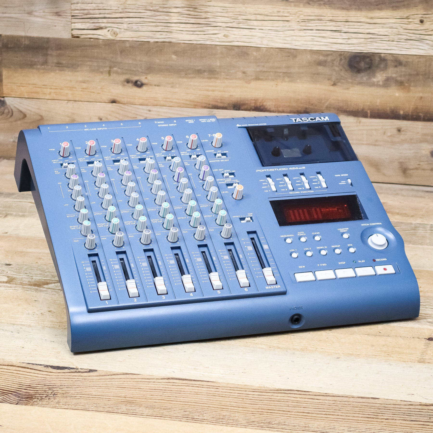 Tascam 424 MK3 Portastudio 4-Track Analog Tape Cassette