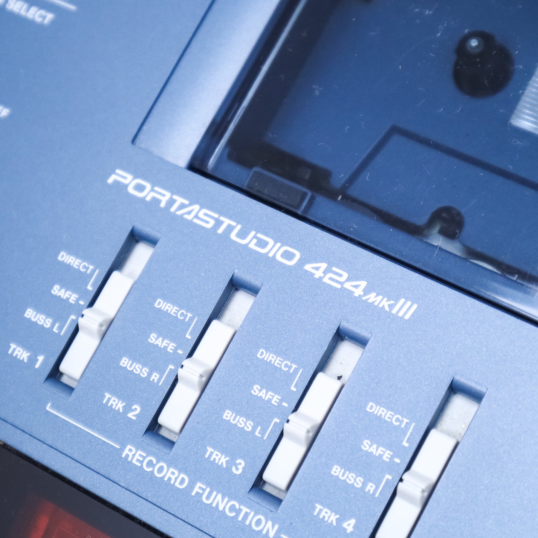 Tascam 424 MK3 Portastudio 4-Track Analog Tape Cassette