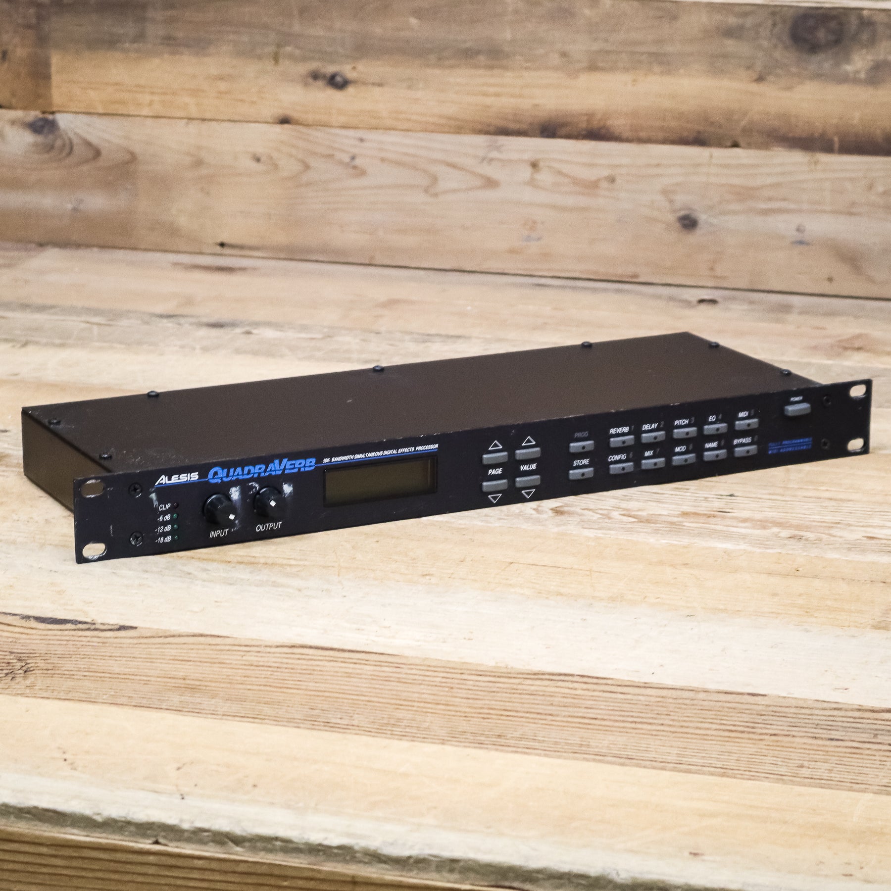 ギター ALESIS QUADRAVERB Alesis QuadraVerb GT 20k Bandwidth Simultaneous Guitar | Reverb