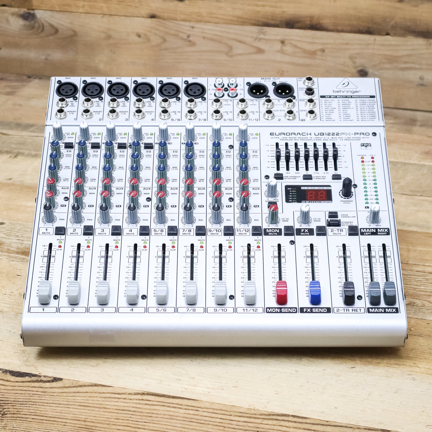 配信機器・PA機器・レコーディング機器 BEHRINGER EURORACK UB1222FX-PRO Behringer | Product | UB1222FX-PRO
