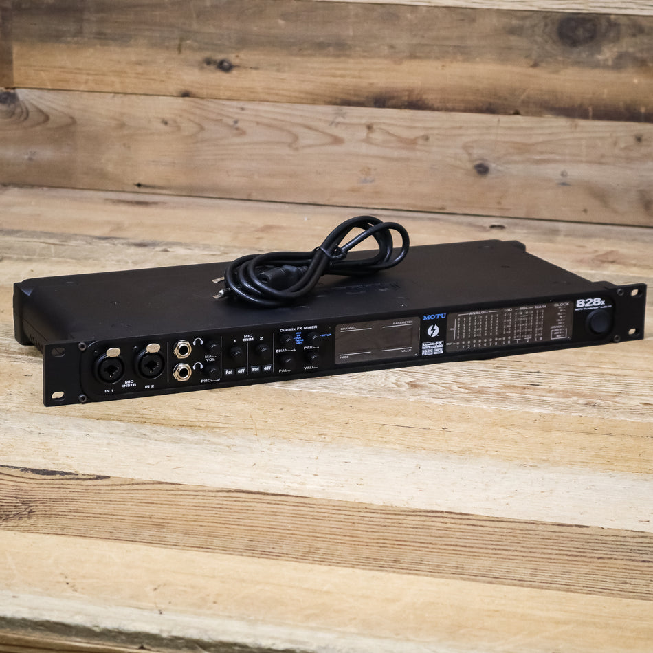 MOTU 828x Thunderbolt/USB2 Audio Interface