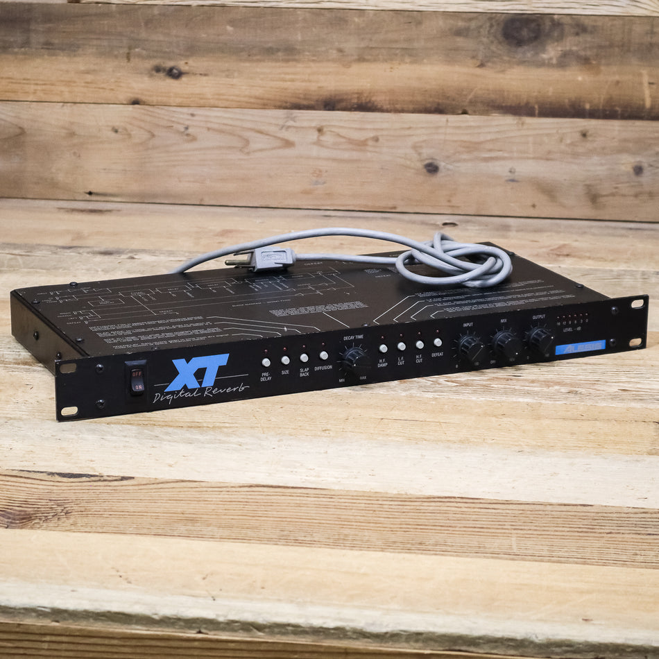 Alesis XT Digital Reverb Effects Processor