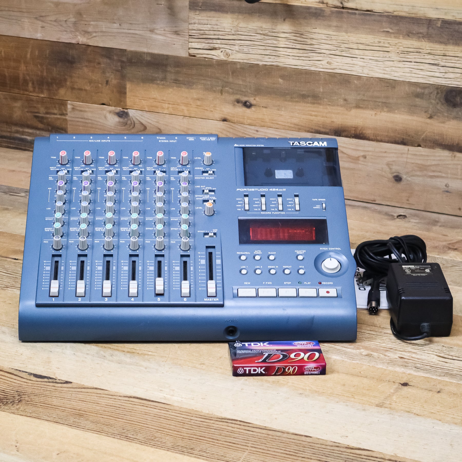 DTM・DAW TASCAM PORTASTUDIO 424 Tascam 424 MK3 Portastudio 4-Track Analog Tape Cassette