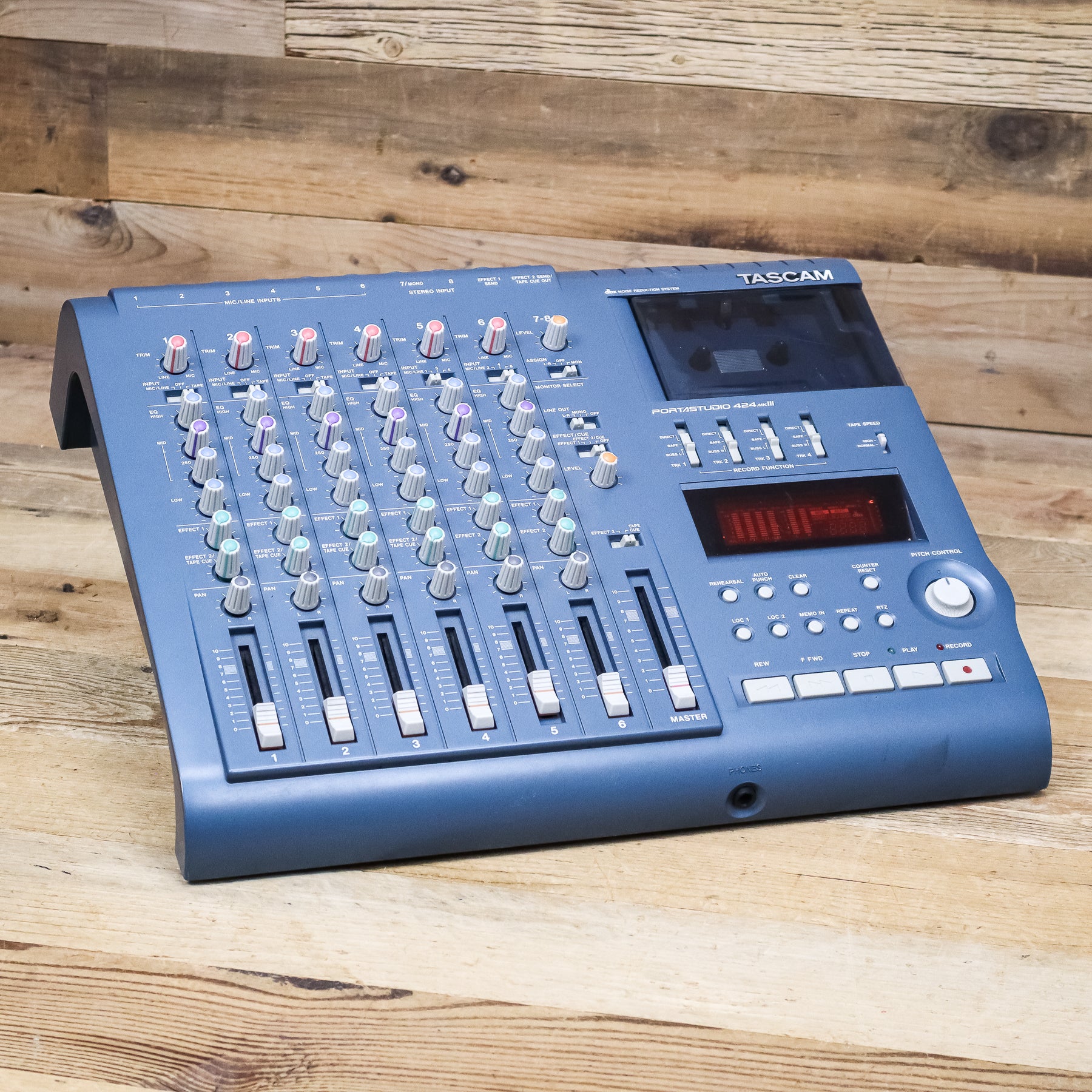 Tascam 424 MK3 Portastudio 4-Track Analog Tape Cassette