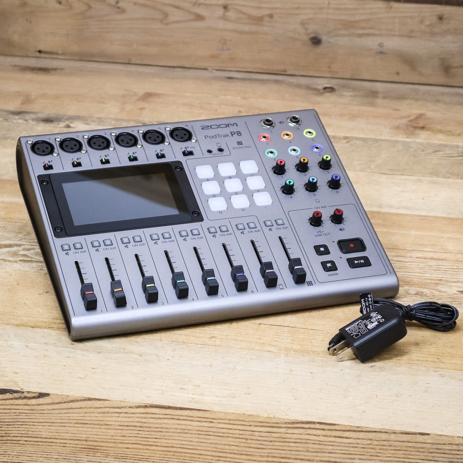Zoom Podtrak P8 Podcast Studio Mixer/Recorder/USB Interface
