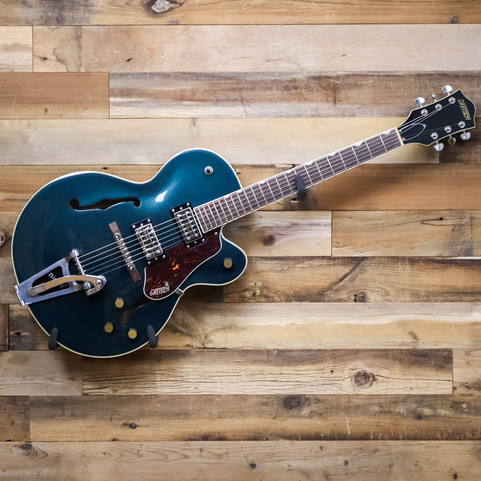Gretsch G2420T Streamliner Hollow Body with Bigsby, Broad'Tron BT-3S Pickups, Midnight Sapphire