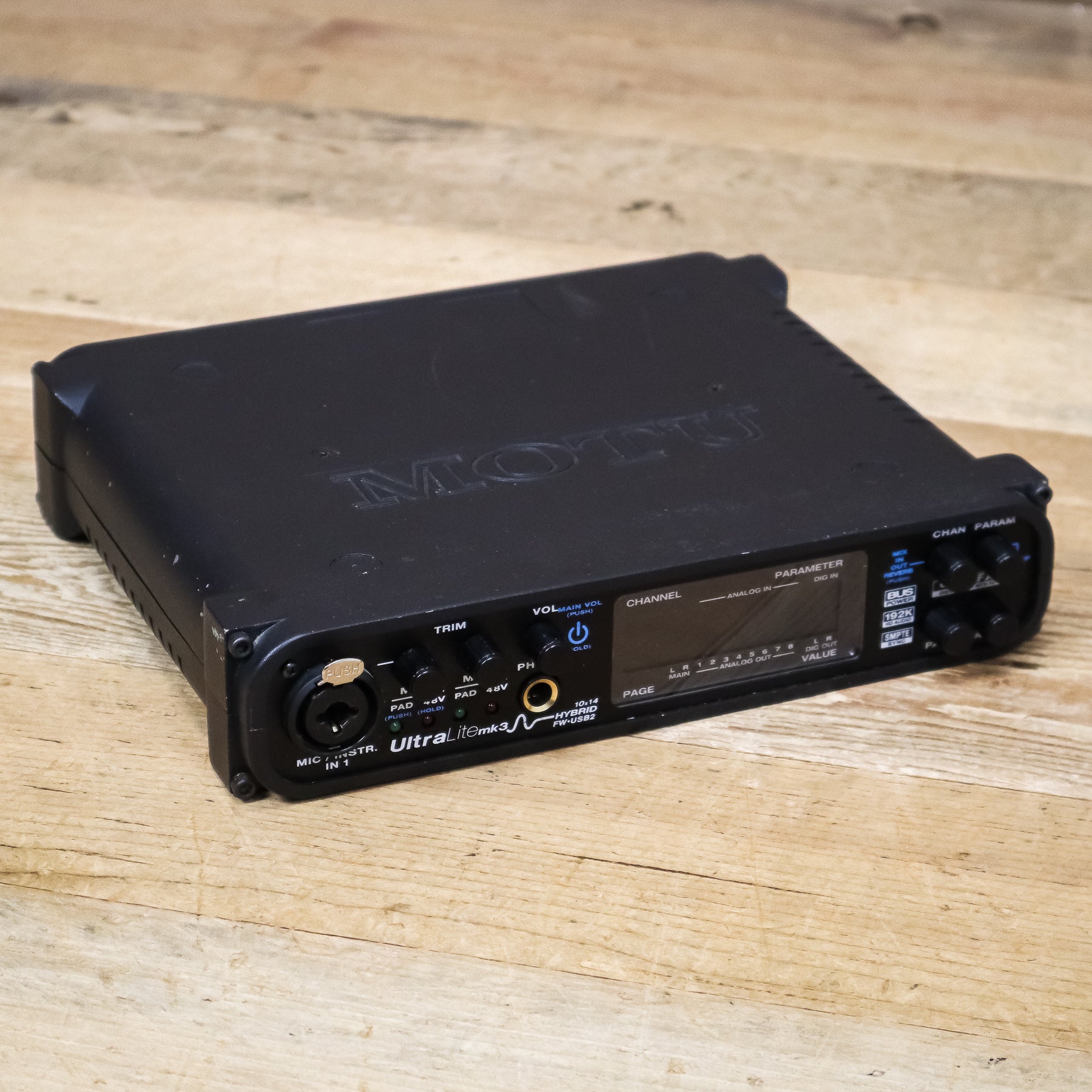 MOTU Ultralite-MK3 Hybrid USB/FireWire Audio Interface
