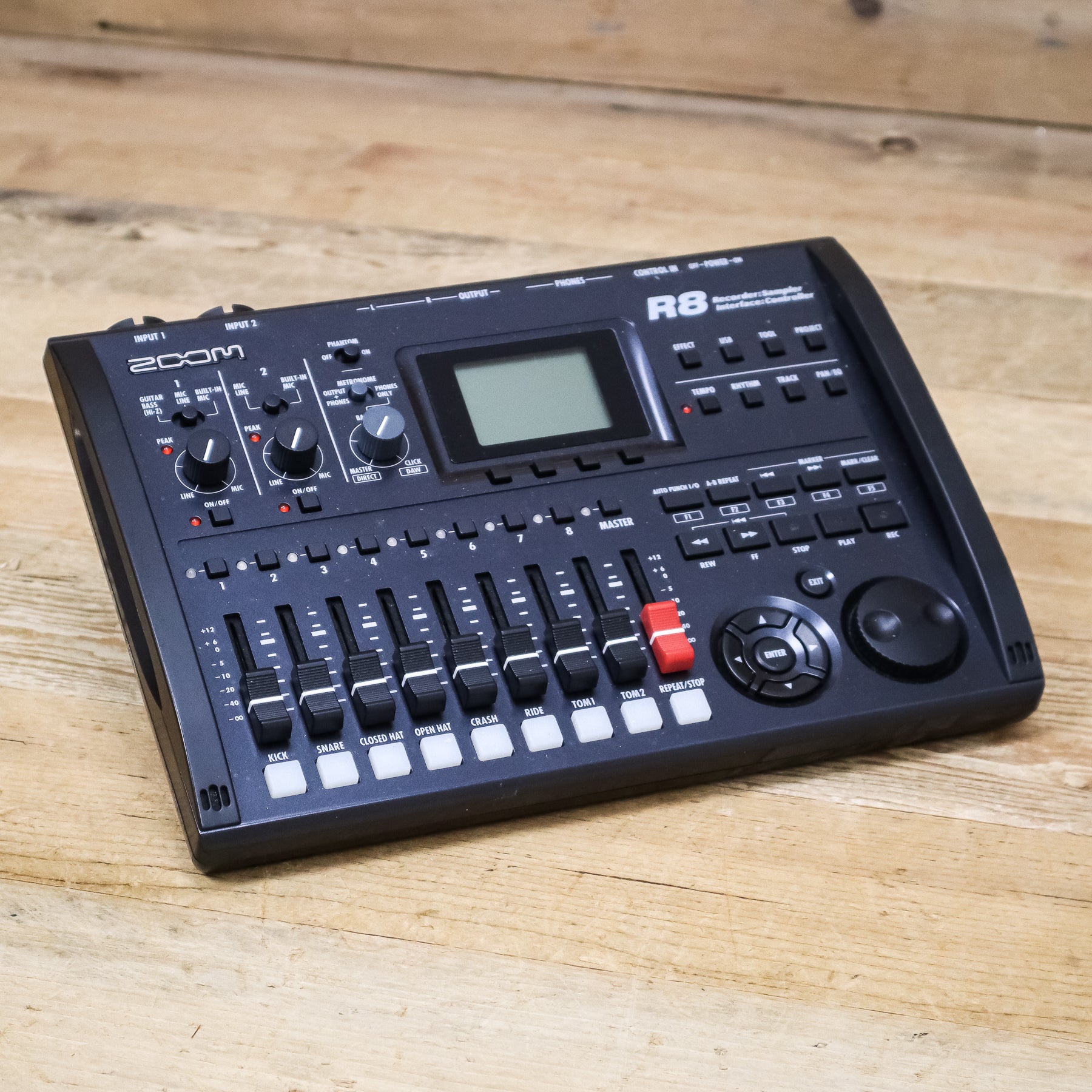 DTM・DAW ZOOM R8 MTR DTM・DAW ZOOM R8 MTR Amazon.com: Zoom R8 Multi-Track