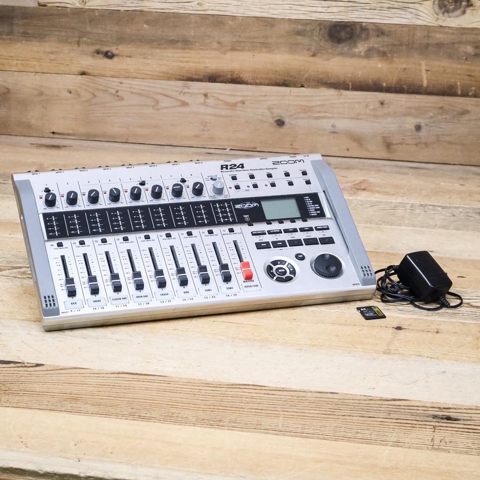 Zoom R24 (R-24) Digital Multitrack Recorder
