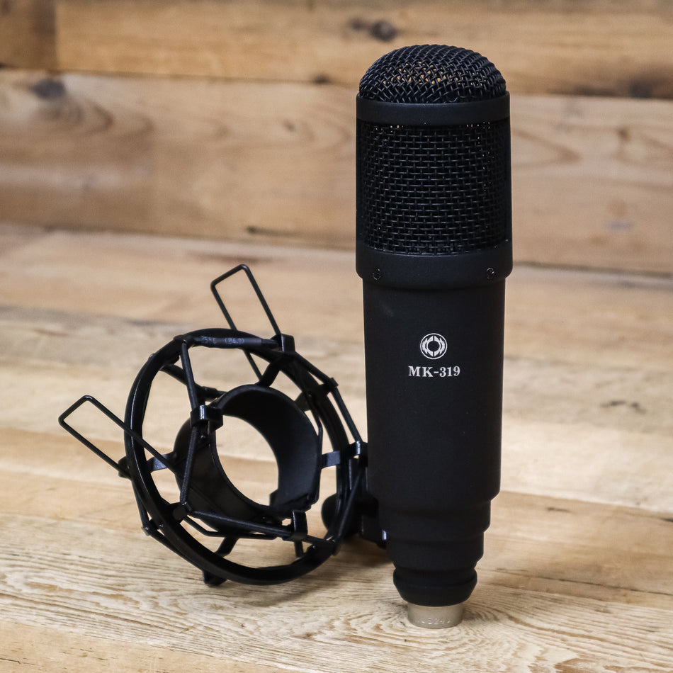 Oktava MK-319 Studio Condenser Microphone