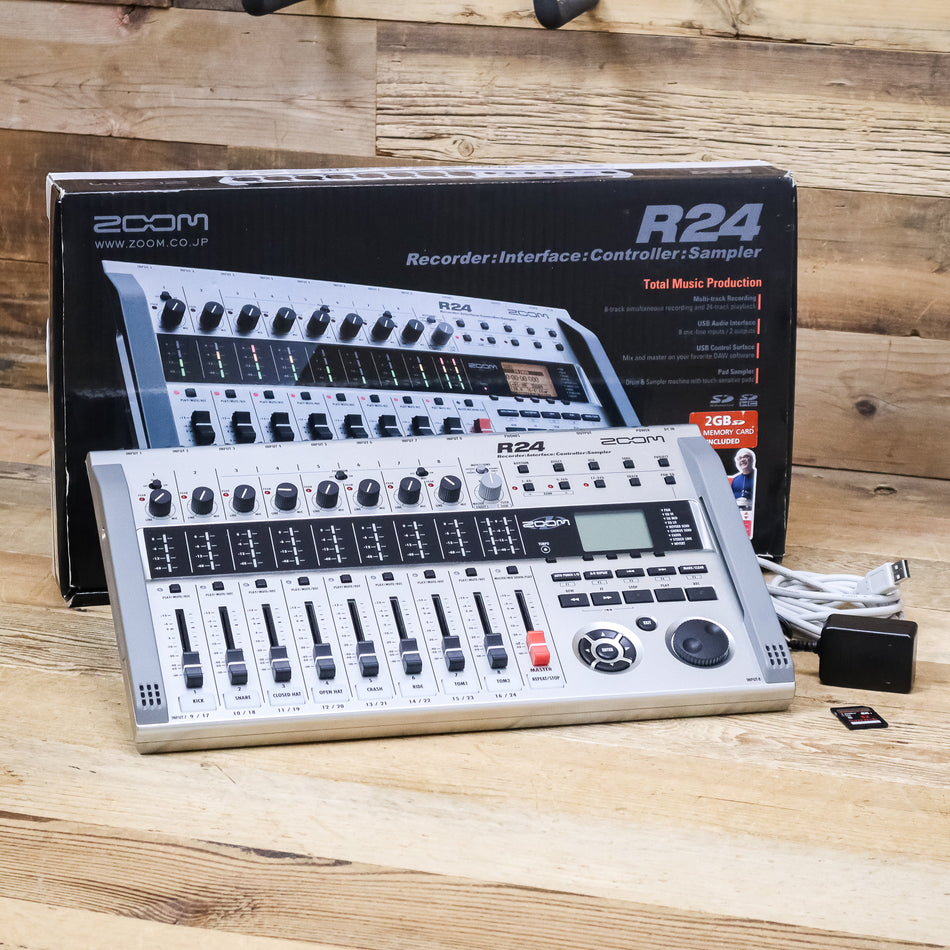 Zoom R24 (R-24) Digital Multitrack Recorder