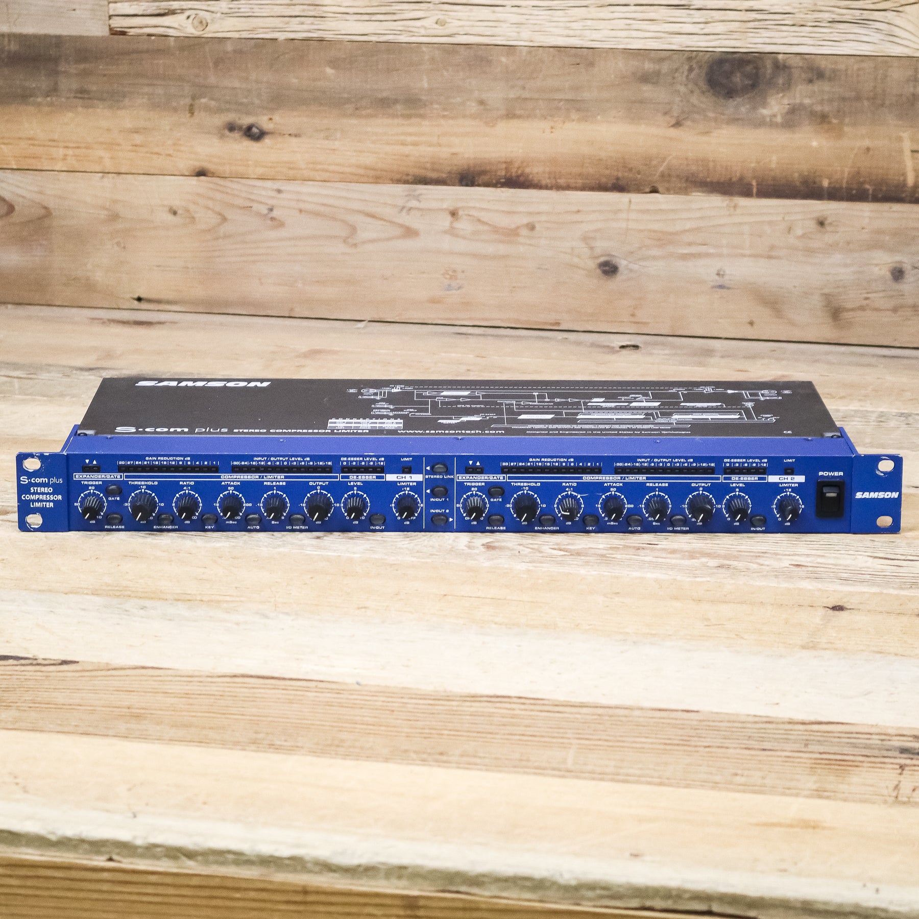 U263698-6.jpg?v=1759443363&