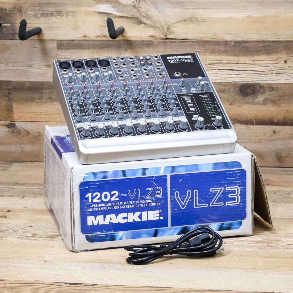 Mackie 1202 VLZ3 12-Channel Mixer