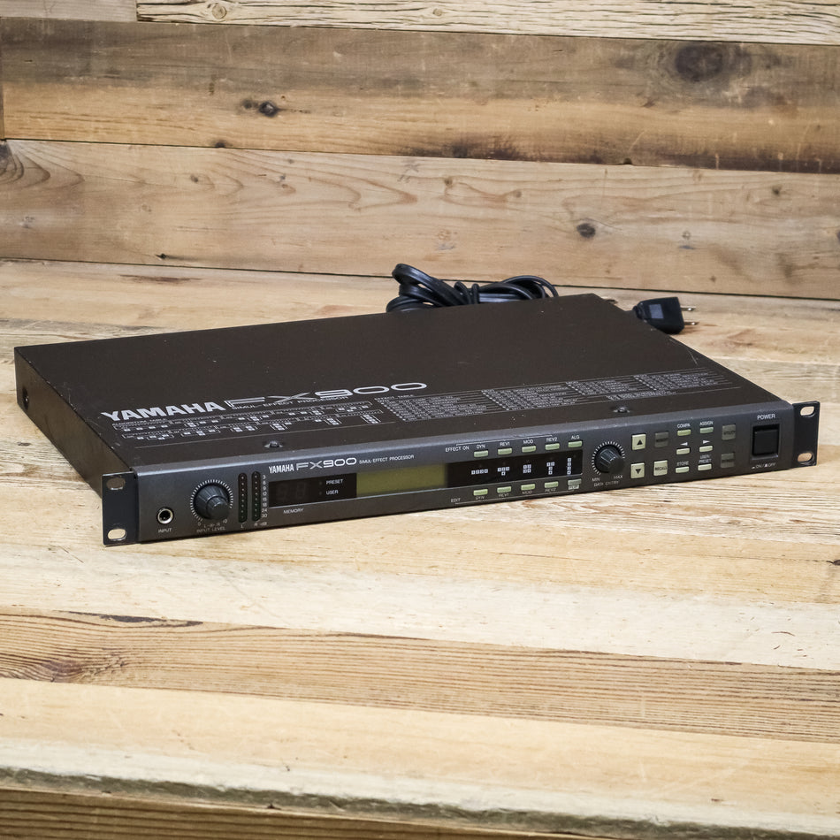 Yamaha FX900 Simul-Effect Processor