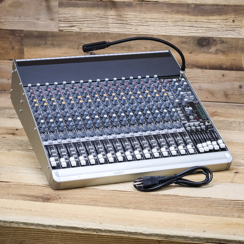 Mackie 1604 VLZ3 16-Channel Mixer with Lamp