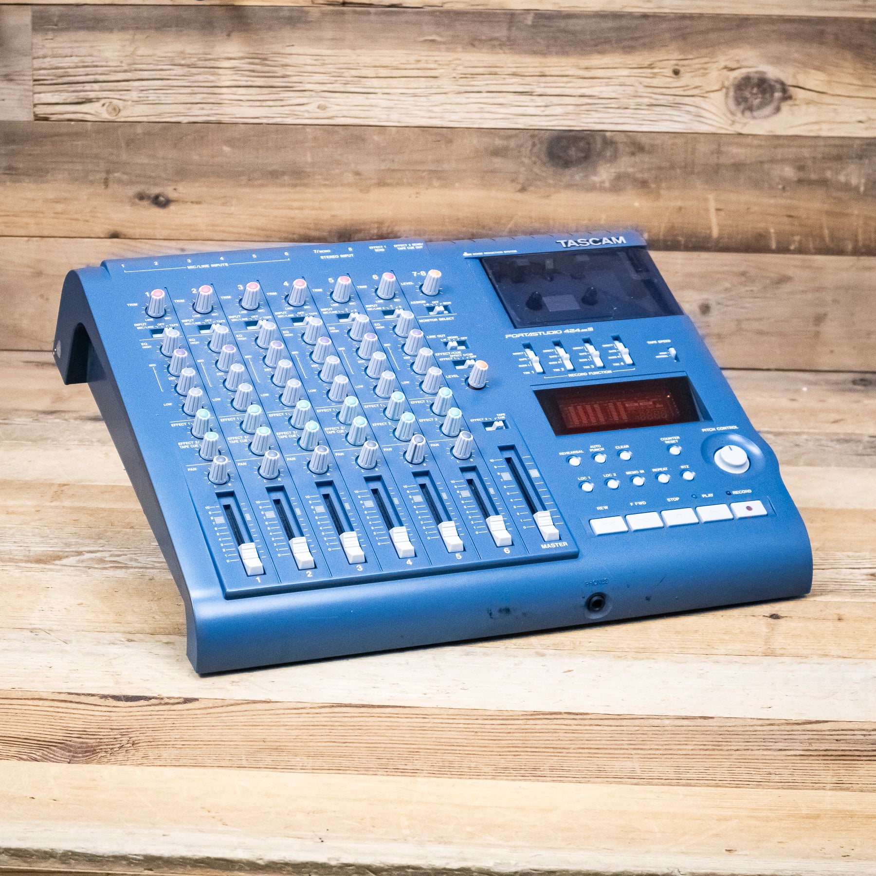 Tascam 424 MK3 Portastudio 4-Track Analog Tape Cassette Recorder