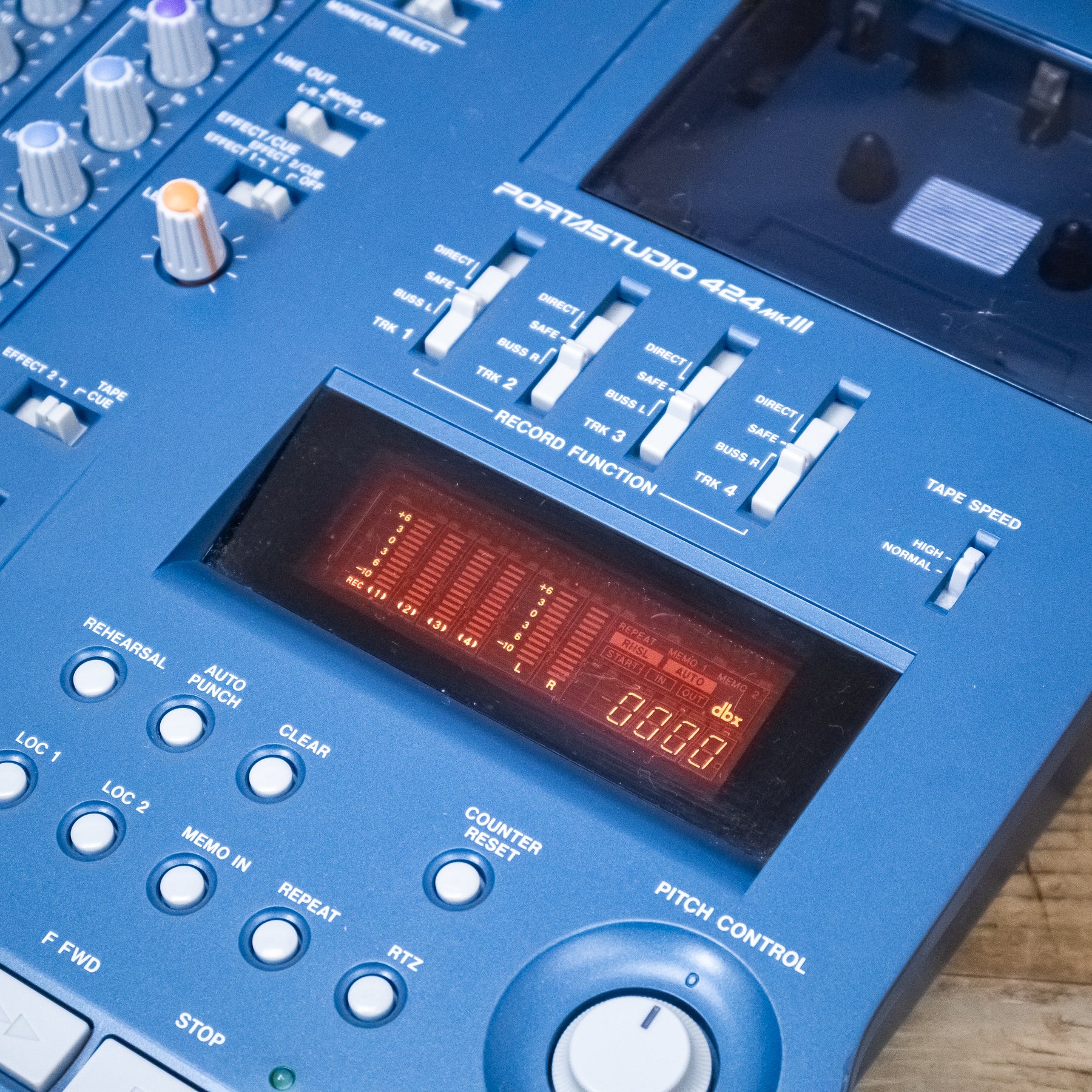 Tascam 424 MK3 Portastudio 4-Track Analog Tape Cassette Recorder