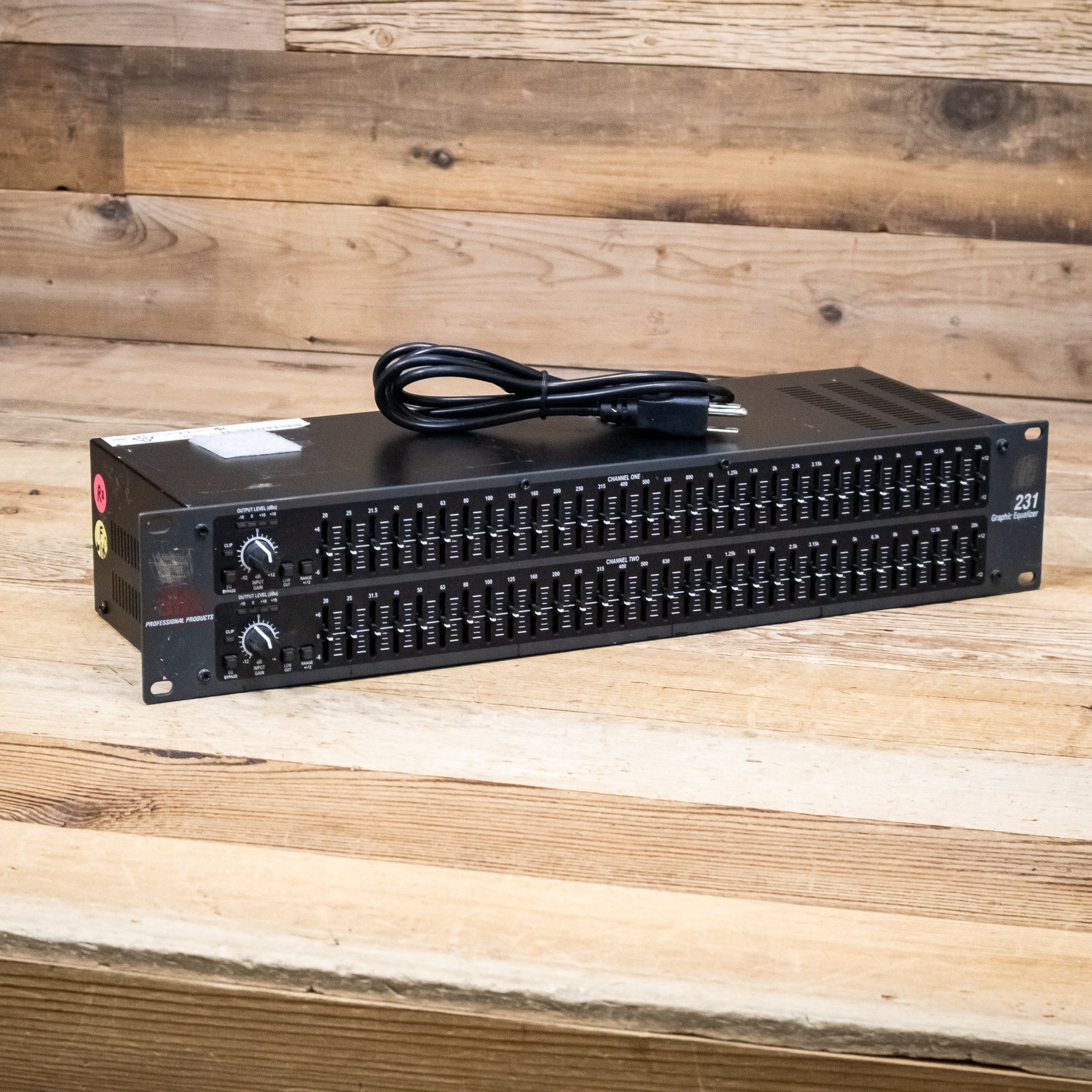 DBX 231 Dual 31-Band Graphic Equalizer – Pixel Pro Audio