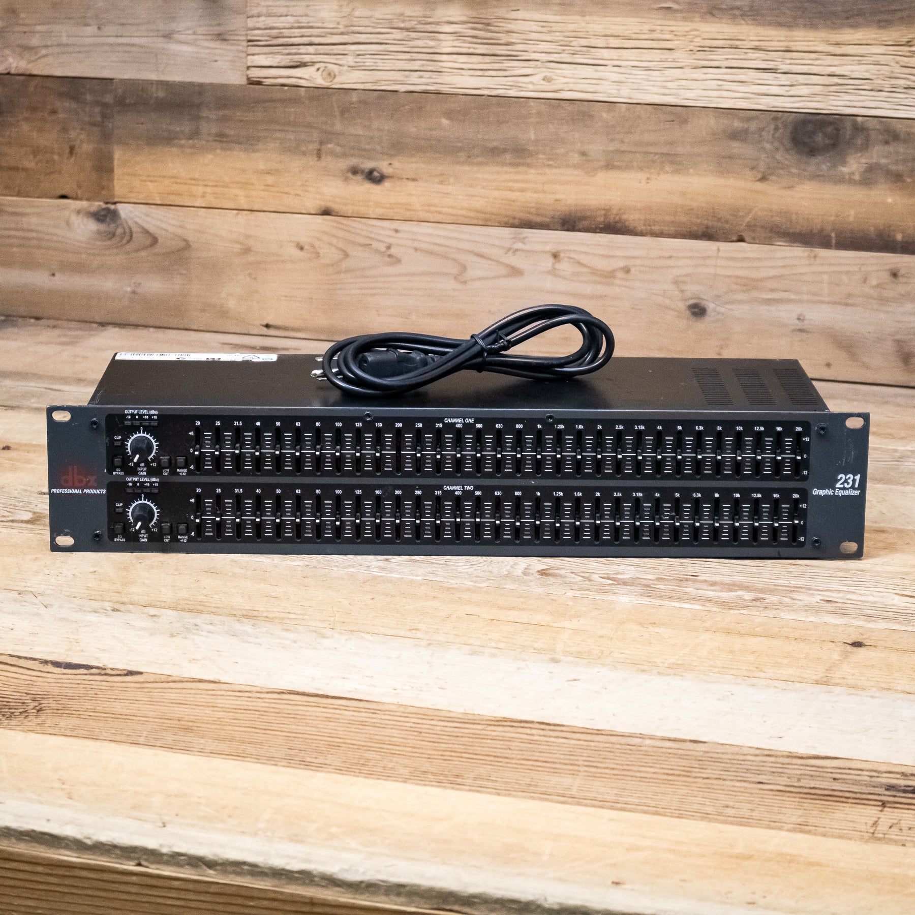 DBX 231 Dual 31-Band Graphic Equalizer – Pixel Pro Audio