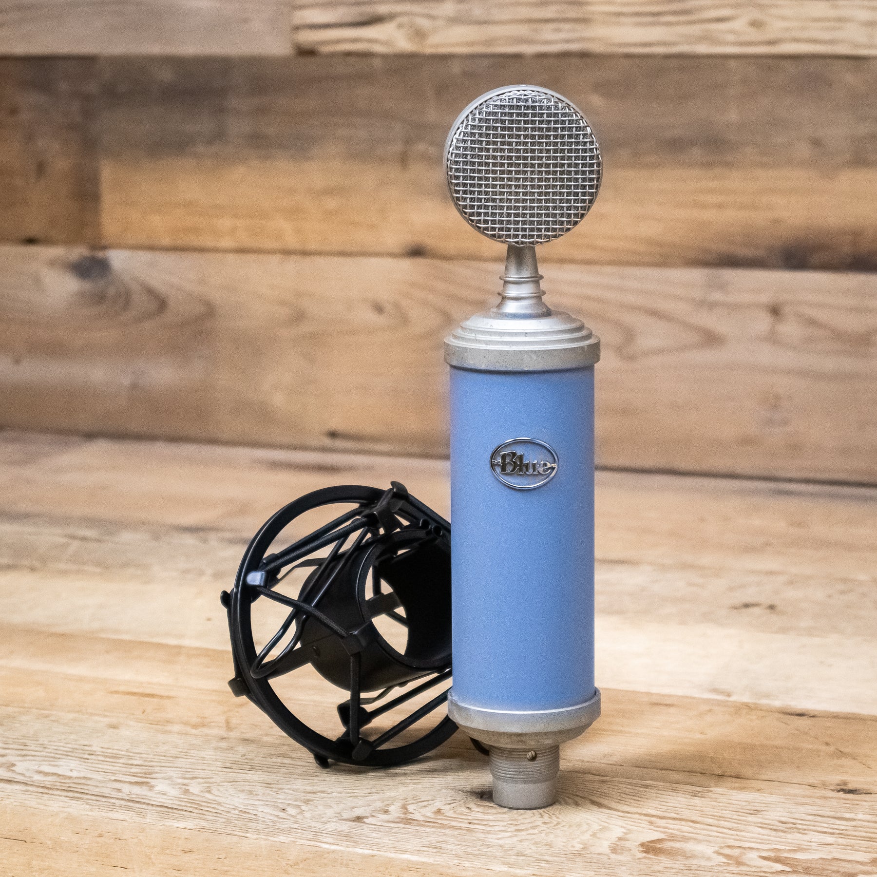 旧型 Bluebird blue microphone 旧型 Bluebird blue microphone 旧型 Bluebird blue microphone
