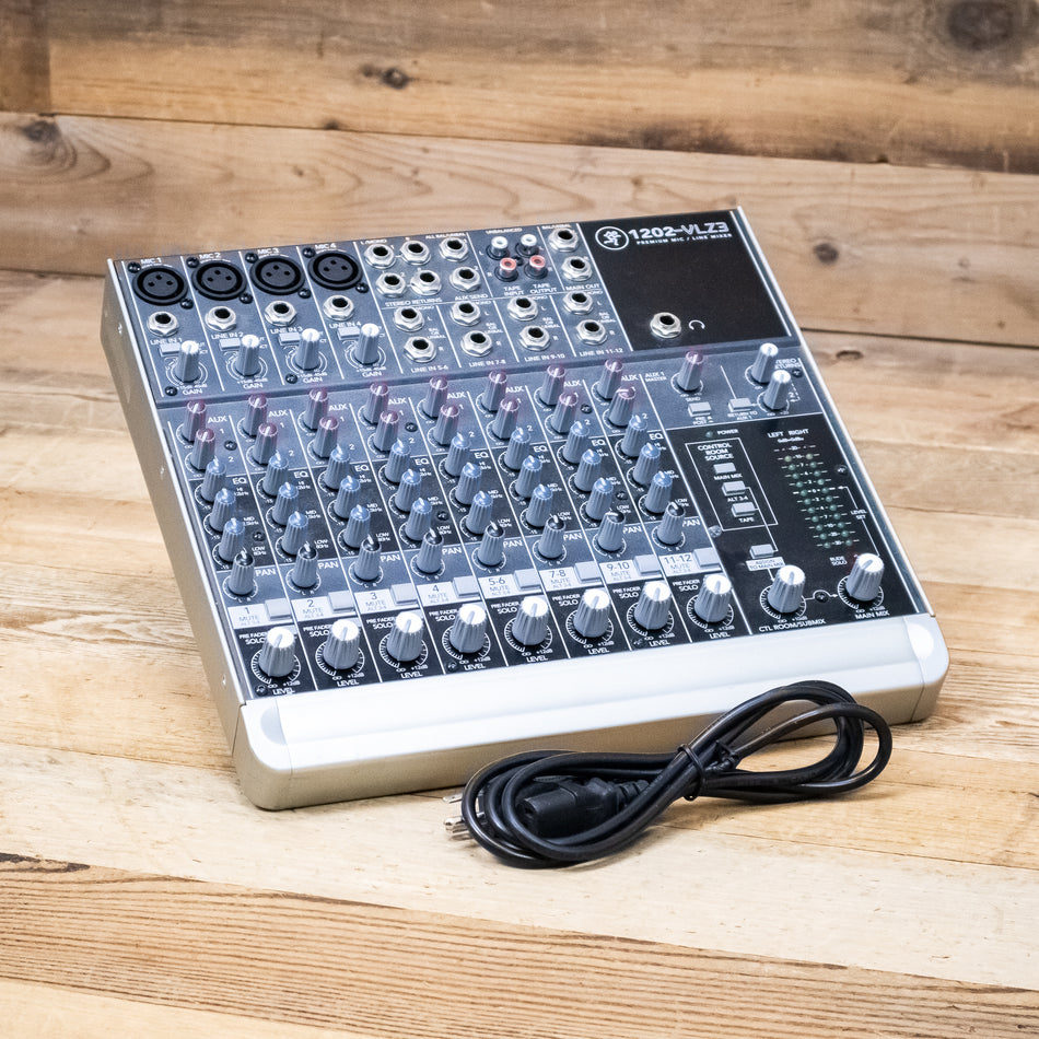 Mackie 1202 VLZ3 12-Channel Mixer