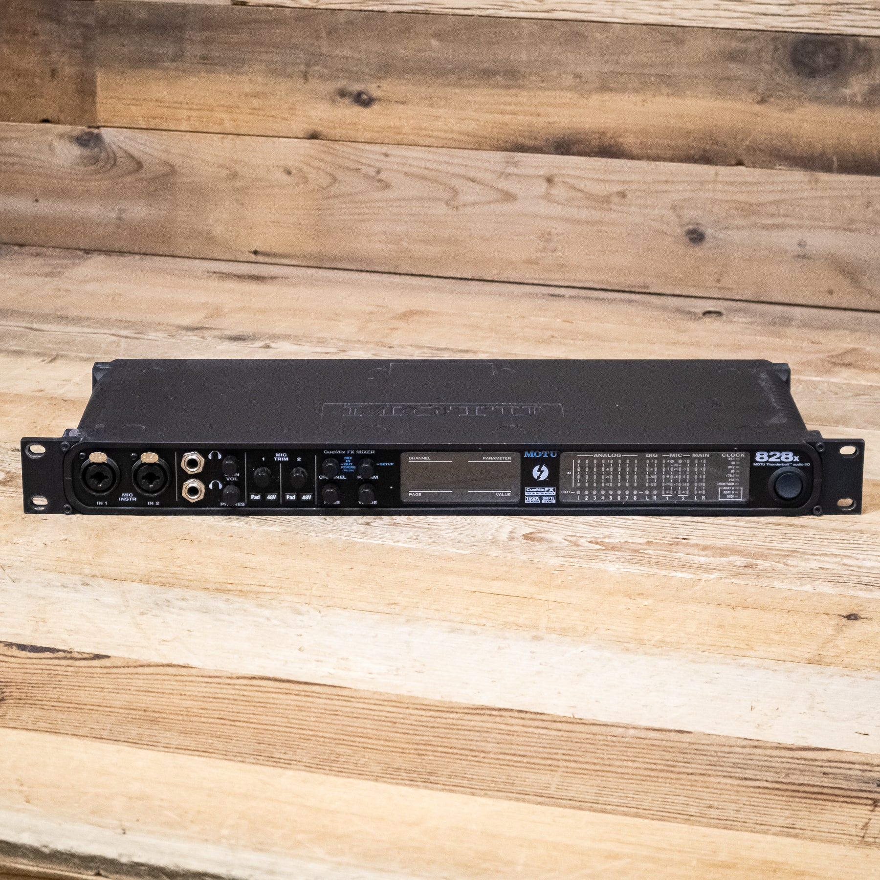 MOTU 828x Thunderbolt/USB2 Audio Interface (Copy) – Pixel Pro Audio