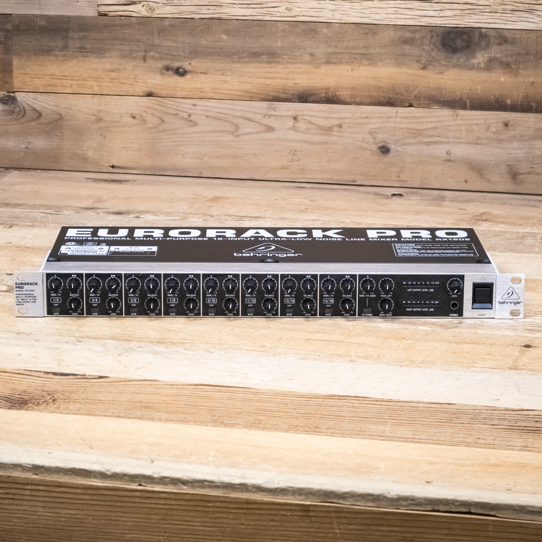 Behringer Eurorack Pro RX1602 16-Input Stereo Line Mixer – Pixel