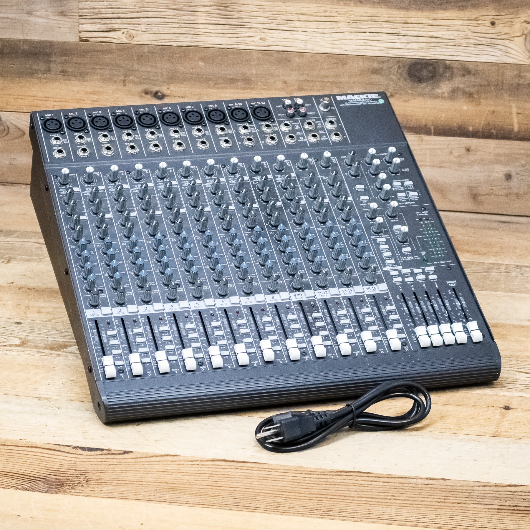 Mackie 1642 VLZ Pro 16-Channel Mixer – Pixel Pro Audio