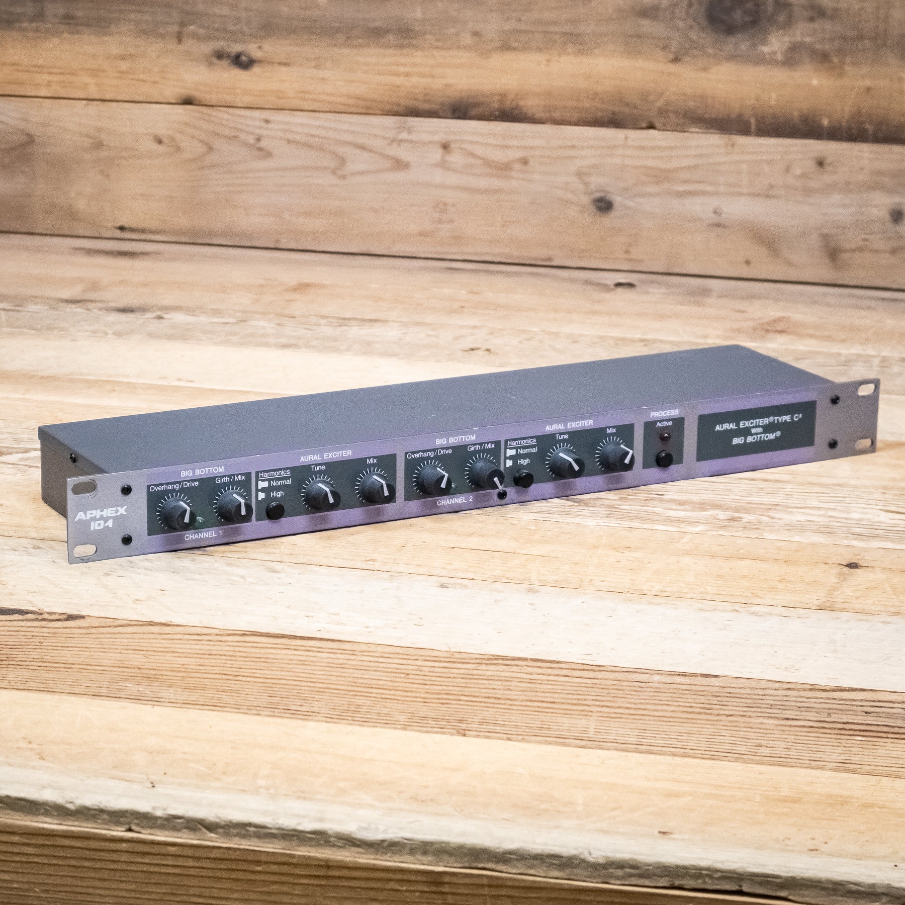 Aphex Model 104 C2 Aural Exciter with Big Bottom – Pixel Pro Audio