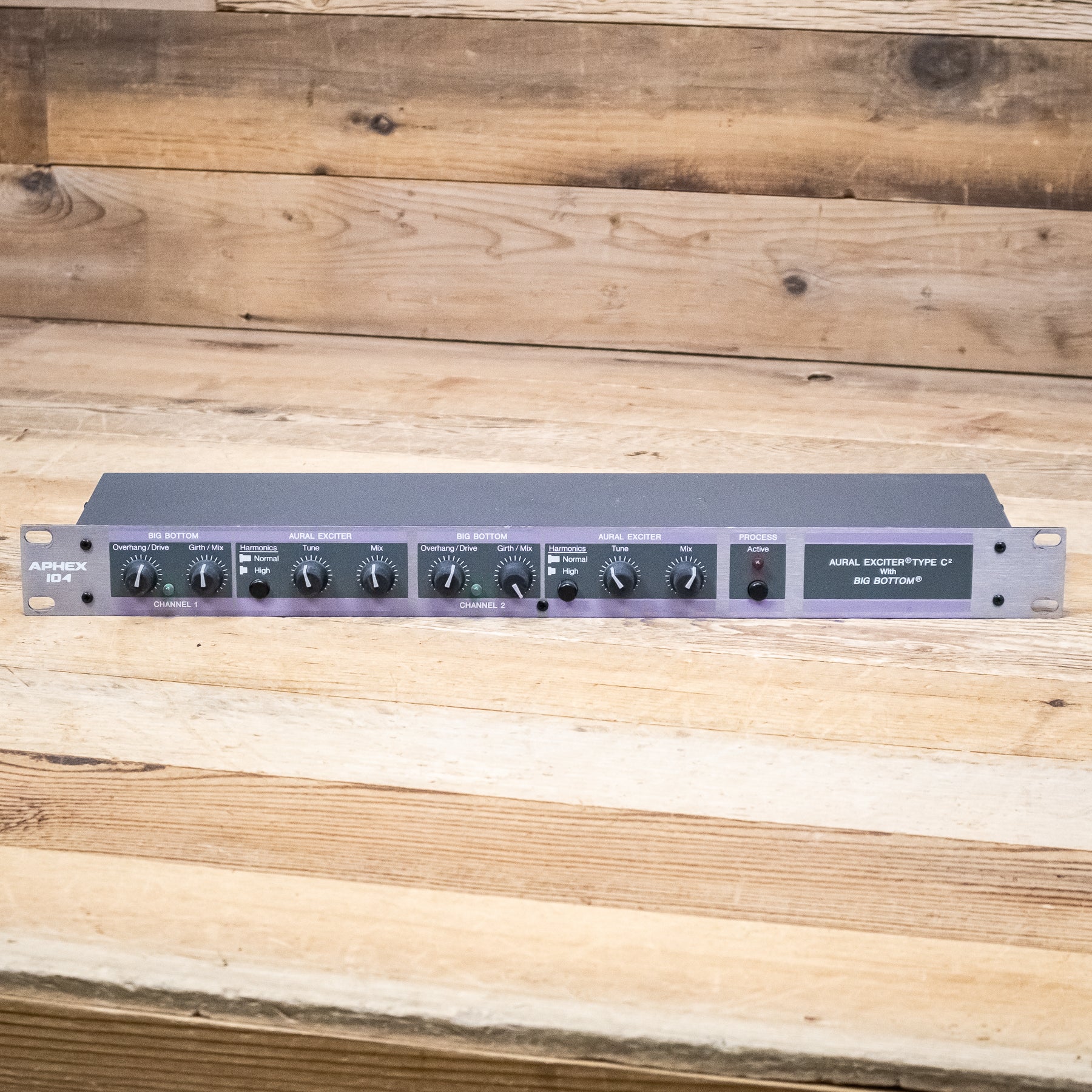 Aphex Model 104 C2 Aural Exciter with Big Bottom – Pixel Pro Audio