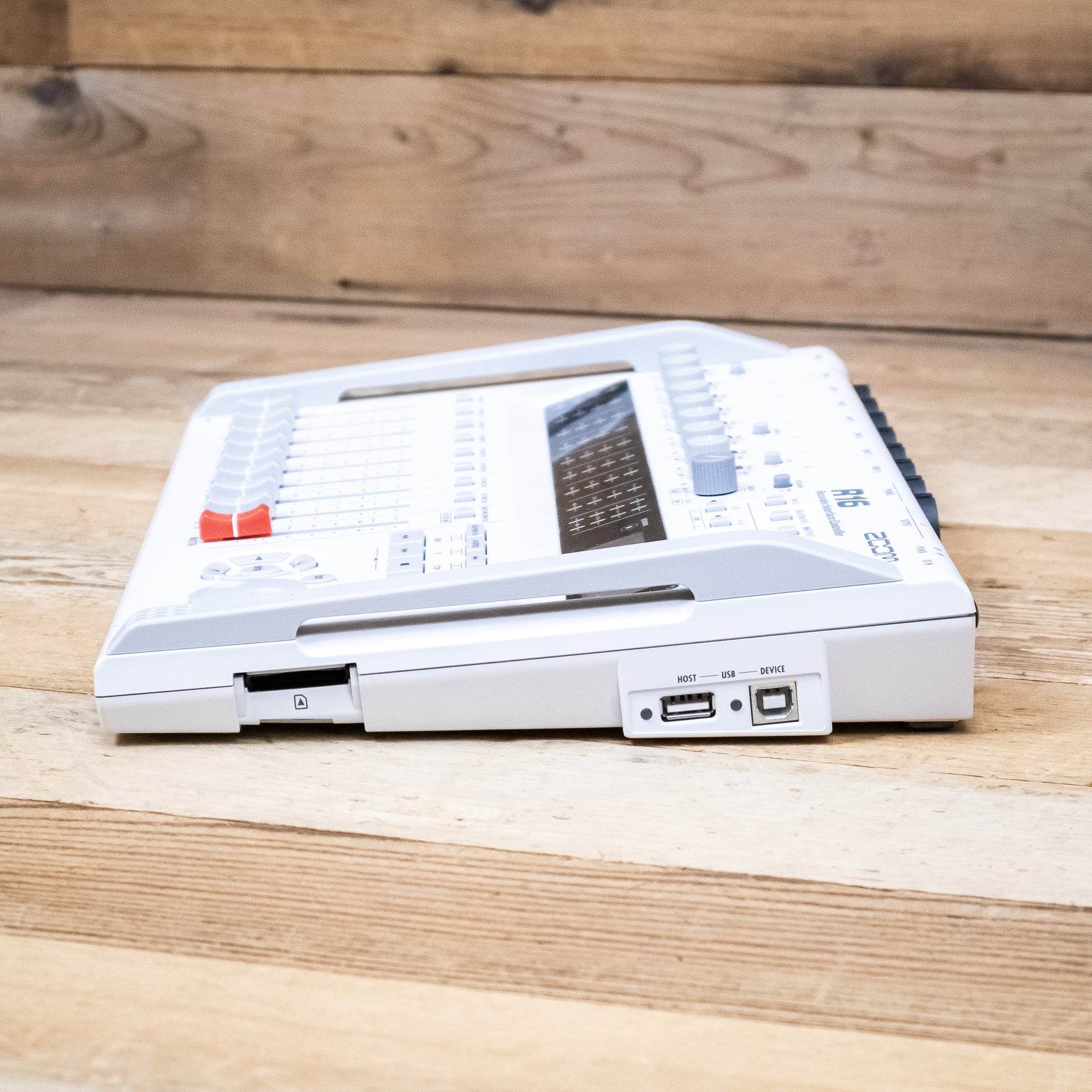 Zoom R16 (R-16) Digital Multitrack Recorder – Pixel Pro Audio