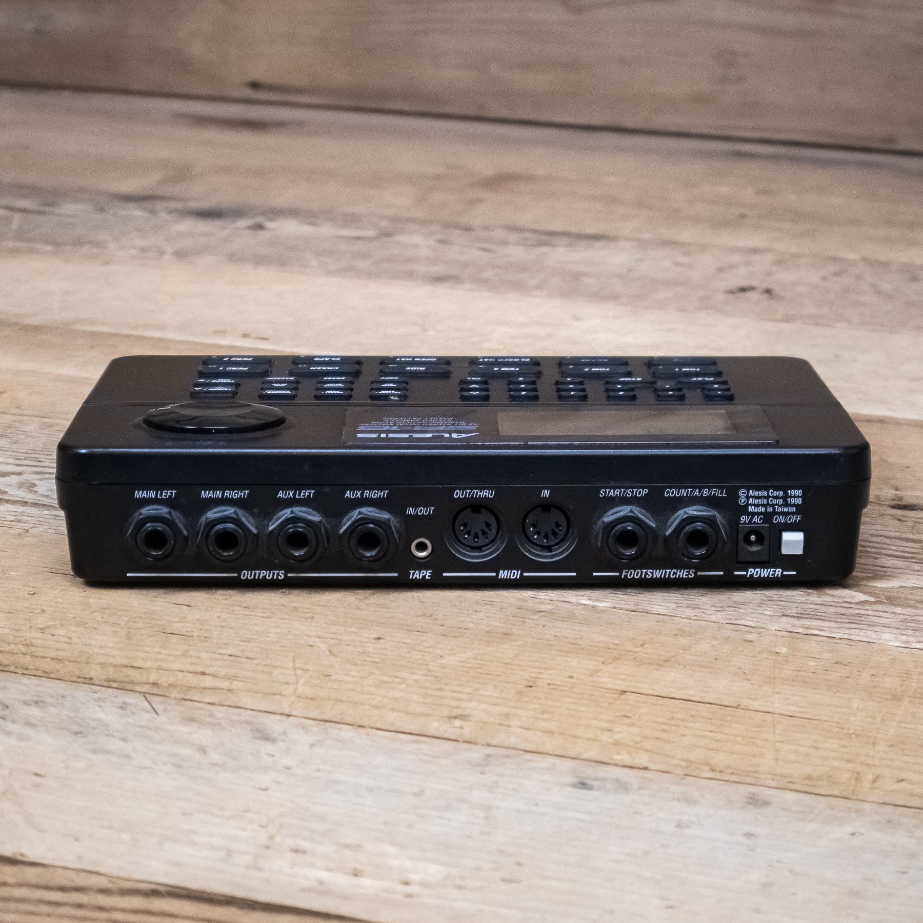 Alesis SR-16 (SR16) Classic Drum Machine – Pixel Pro Audio