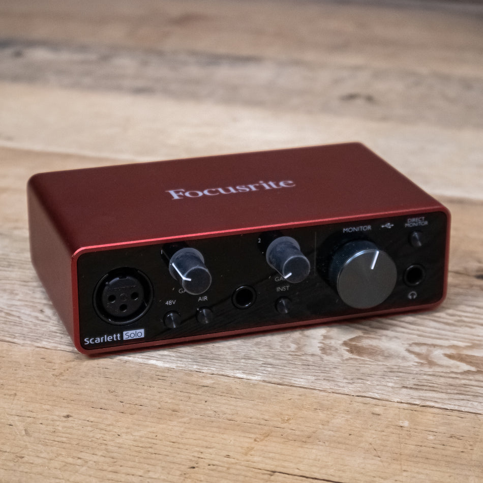 Focusrite Scarlett Solo (3rd Gen) USB Audio Interface